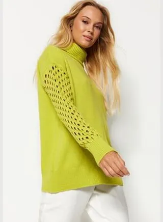 Green Turtleneck Sleeve Detailed Knitwear Sweater TWOAW24KZ01088
