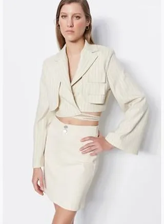 Woven Blazer Jacket with Stone Crop Pocket TWOSS23BC00123