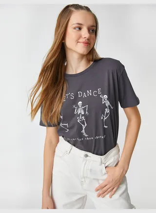 Crew Neck Slogan Printed Short Sleeve T-Shirt