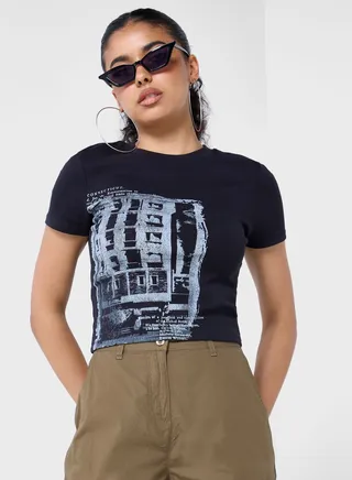 Crew Neck Graphic T-Shirt