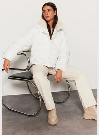 Ecru Oversized Plush Collar Detailed Water-Repellent Inflatable Coat TWOAW24MO00008