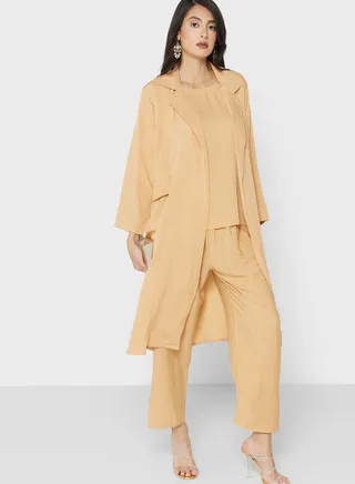 Round Neck Top & Pocket Detail Abaya Set