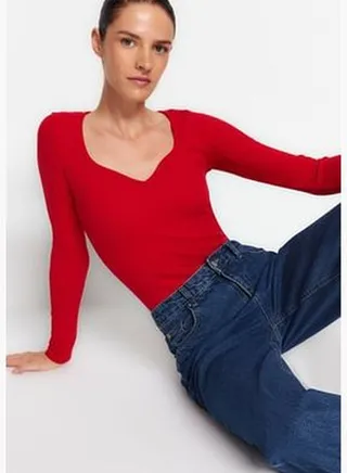 Red Heart Collar Long Sleeve Ribbed Flexible Knitted Body With Snap Button TWOAW22BD0018