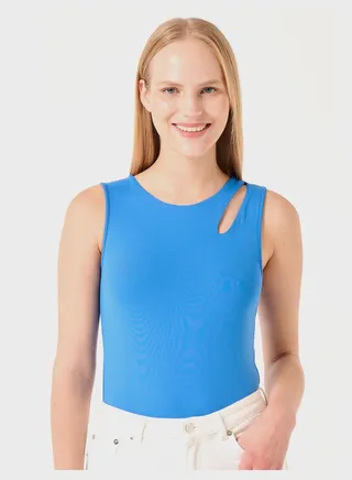 Cut Out Detail Tank Top