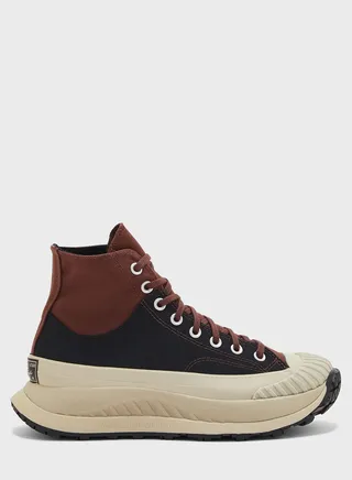 Chuck 70 At Cx (Split Quarter)