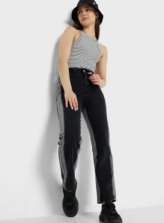 Straight Fit Jeans With Contrast Details