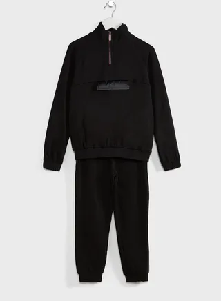 Sweatshirt & Jogger Set