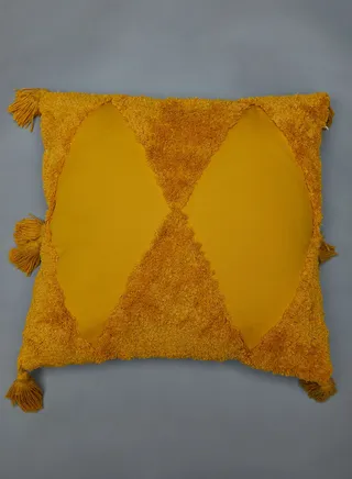 Patterned Cushion With Insert