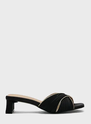 Metallic Trim Satin Pointed Pump
