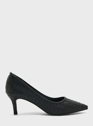 Weaved Pointed Pump