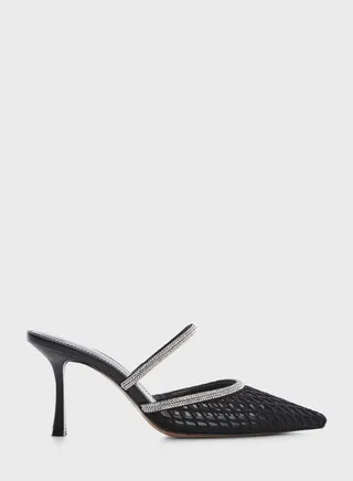 Vang Sandals