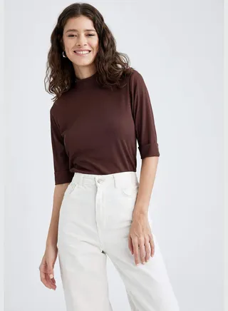 Woman Half Turtleneck Short Sleeve T-Shirt