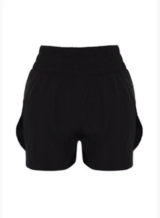 Black Parachute Sports Shorts THMSS24SR00003