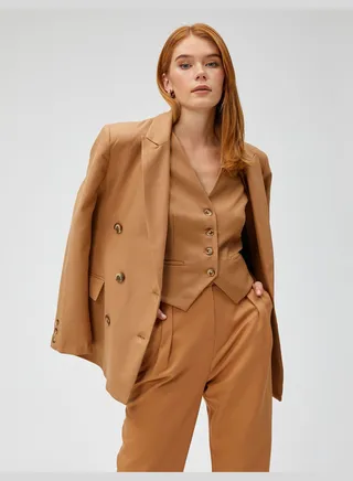 Button Pocket Detail Blazer Vest