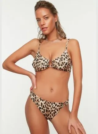 Brown Leopard Pattern Bikini Bottoms With Accessory Detail TBESS22BA0298