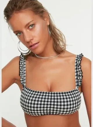 Black Textured Gingham Bikini Top TBESS21BU0445