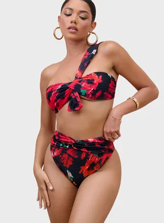 Front Twisted Bikini Bottom