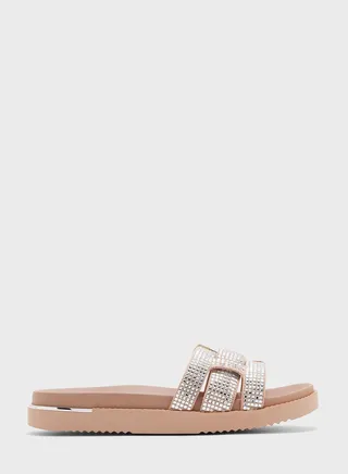 Wylalaendar Flat Sandals