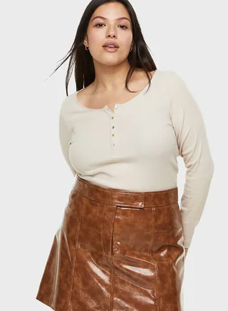 Buttoned Neck Ribbed Top