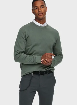 Essential Sweatshirt