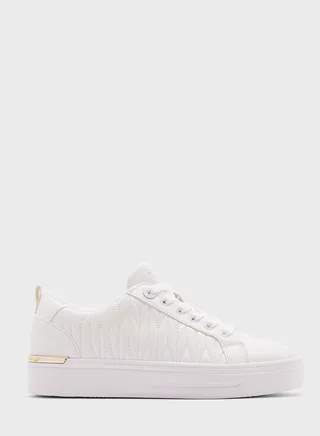 Adobreryn Low Top Sneakers