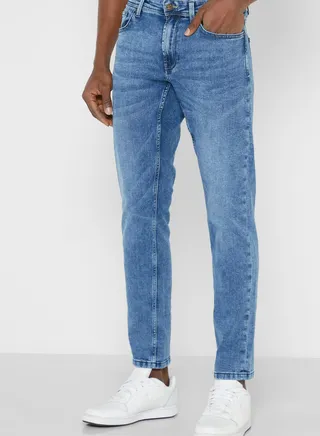 Rinse Wash Straight Fit Jeans