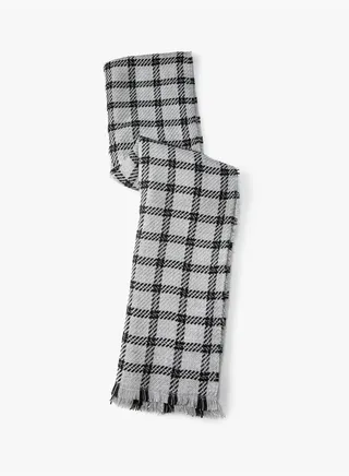 Shawl Tasseled Plaid Patterned