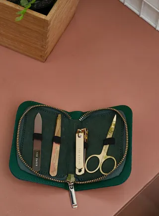 Graaci Imitation Croc Manicure Set