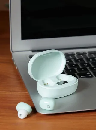 True Wireless Earbuds With Soft Buds