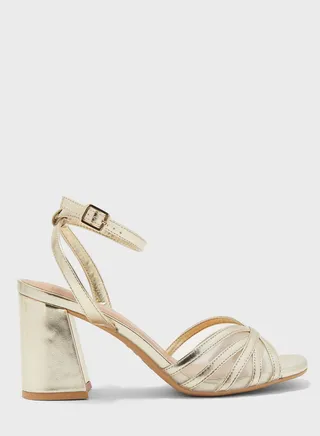 Ventured Multi Strap Sandals
