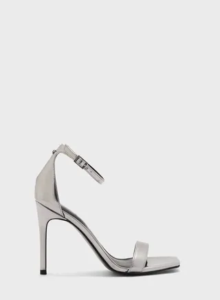 Daytoy Sandals