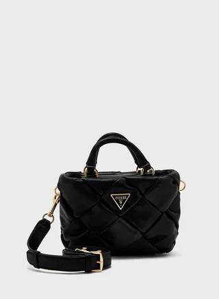 Zaina Satchel