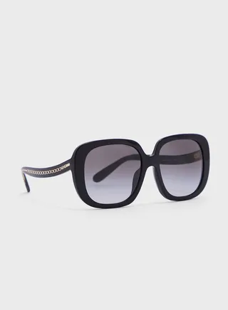 0Hc8323U Oversized Sunglasses