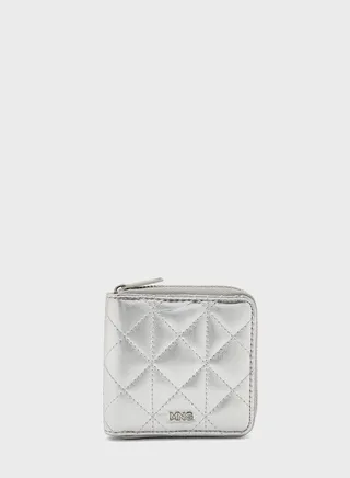 M-- Quark Wallets