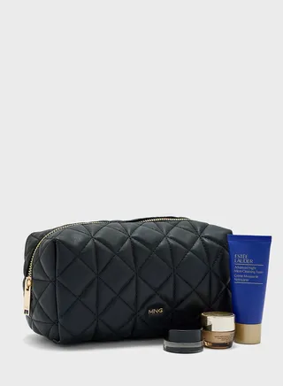 M-- Quark Cosmetic Bags