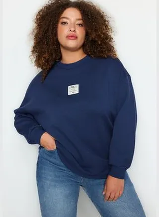 Navy Blue Embroidery Detailed Thick Knitted Sweatshirt