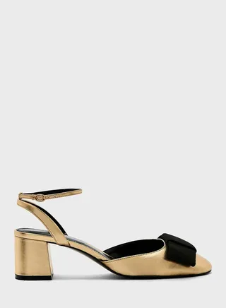 Megan Pumps