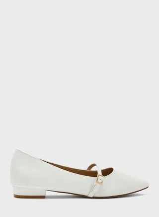 Pointed Flat Shoe