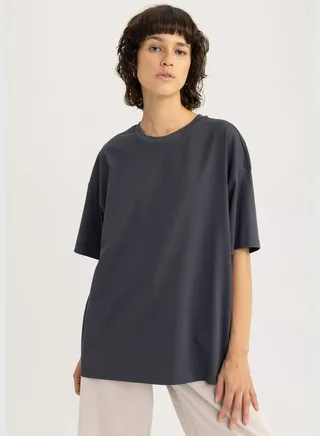 Basic Longline T-Shirt