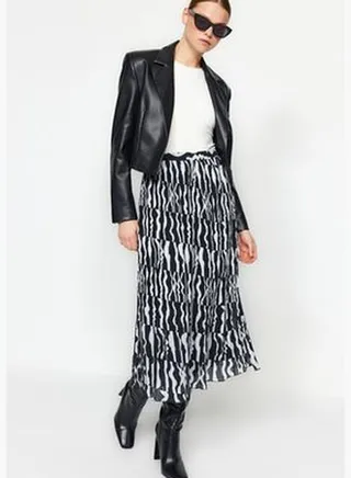 Black Geometric Pattern Woven Skirt TWOAW24ET00328