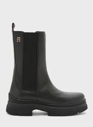 Essential Chelsea Ankle Boots