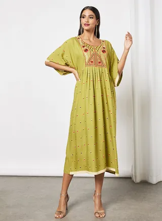 Classic Embroidered Jalabiya
