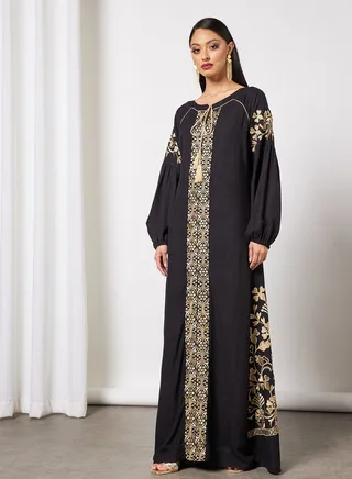 Embroidered Jalabiya Dress With Sheila