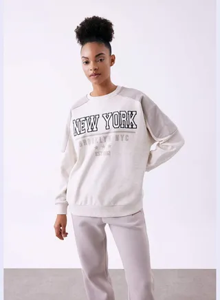 Woman Oversize Fit Crew Neck Long Sleeve Knitted Sweatshirt