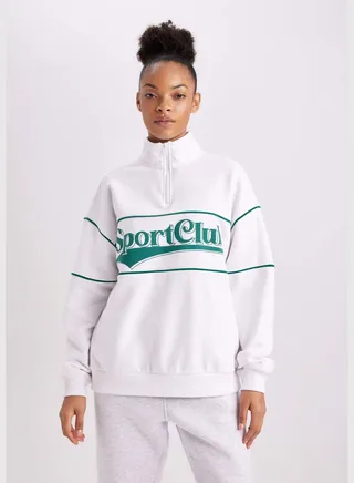 Woman Oversize Fit Hooded Long Sleeve Knitted Sweatshirt