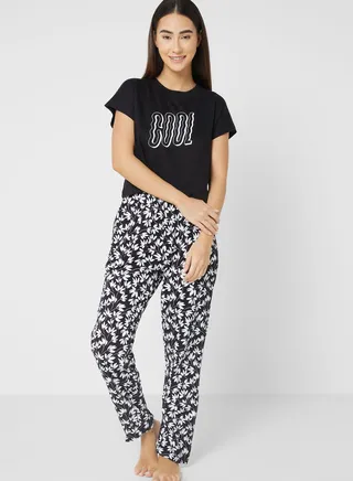Graphic T-Shirt And Pyjama Set