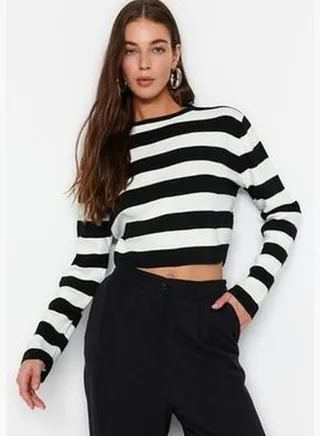Black Crop Basic Striped Knitwear Sweater TWOAW23KZ00034
