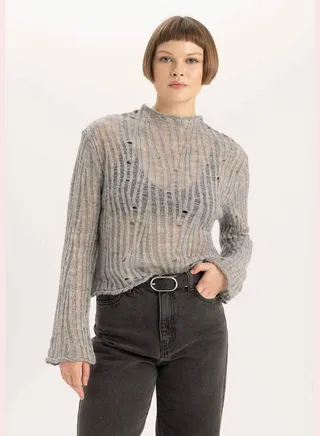 Woman Long Sleeve Tricot Pullover