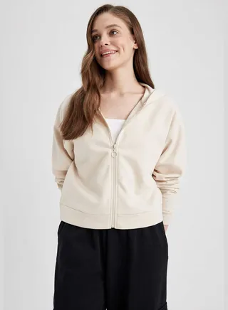 Woman Knitted Cardigan