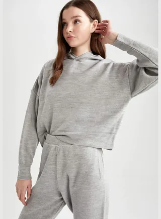 Woman Oversize Fit Hooded Long Sleeve Tricot Pullover